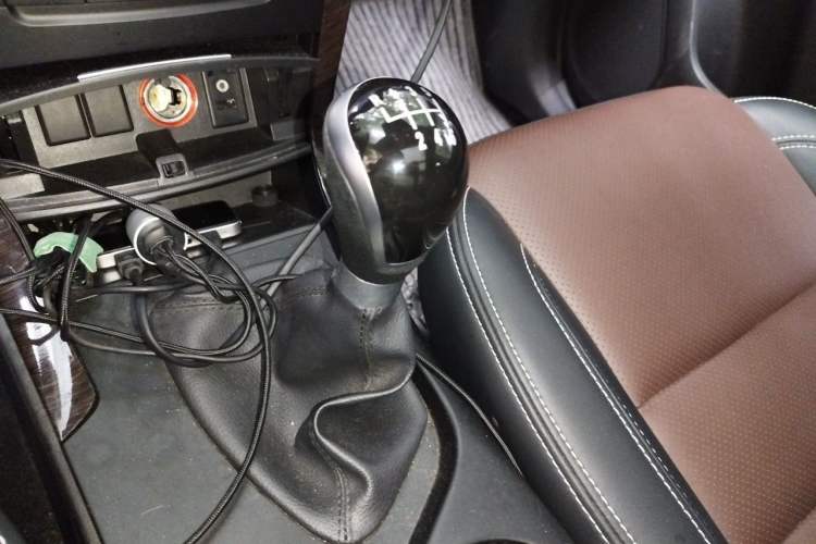 Used HYOSOW S6 2017 1.5T Manual Smart Edition Gear Lever