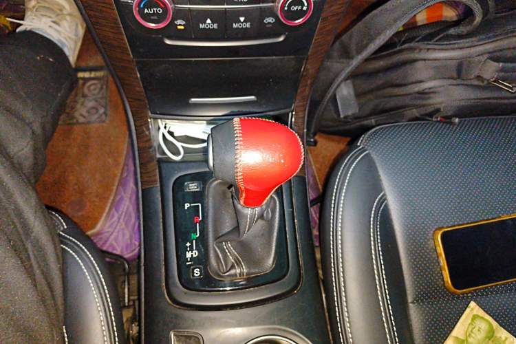 Used HYOSOW S6 2017 1.5T CVT Enjoyment Model Gear Lever