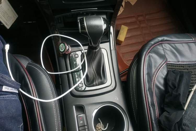 Used HYOSOW S6 2017 1.5T CVT Enjoyment Model Gear Lever