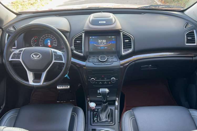 Used HYOSOW S6 2017 1.5T CVT Enjoyment Model Interior 6