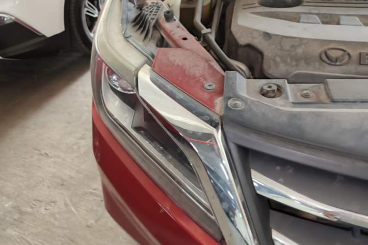 Used HYOSOW S6 2017 1.5T CVT Enjoy Edition Right Front Headlight
