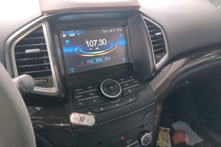 Used HYOSOW S6 2017 1.5T CVT Enjoyment Model Audio And AC Panel