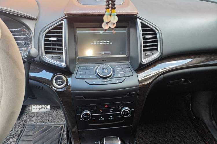 Used HYOSOW S6 2017 1.5T CVT Enjoyment Model Audio And AC Panel