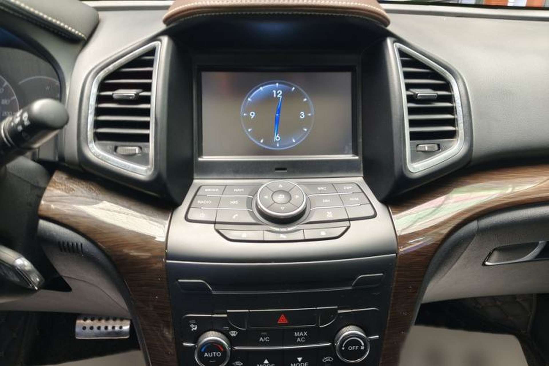 Used HYOSOW S6 2017 1.5T CVT Enjoyment Model Audio And AC Panel