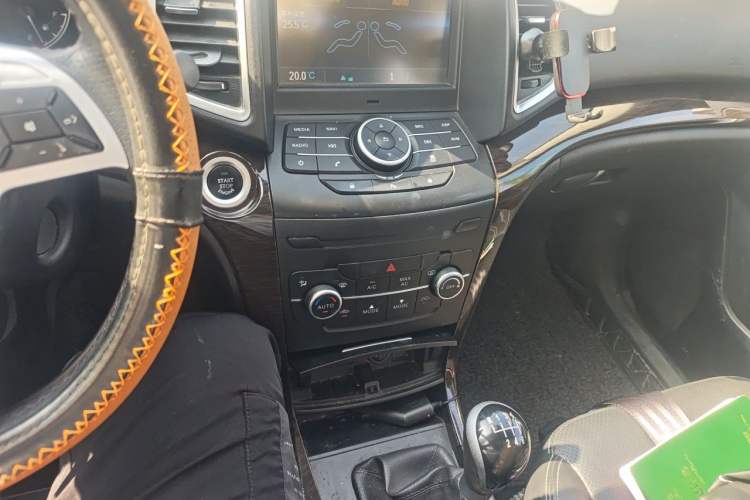 Used HYOSOW S6 2017 1.5T Manual Leading Model Audio And AC Panel