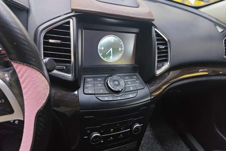 Used HYOSOW S6 2017 1.5T CVT Enjoyment Model Audio And AC Panel