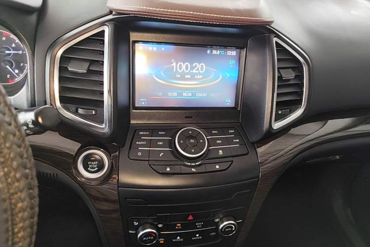 Used HYOSOW S6 2017 1.5T Manual Leading Model Audio And AC Panel