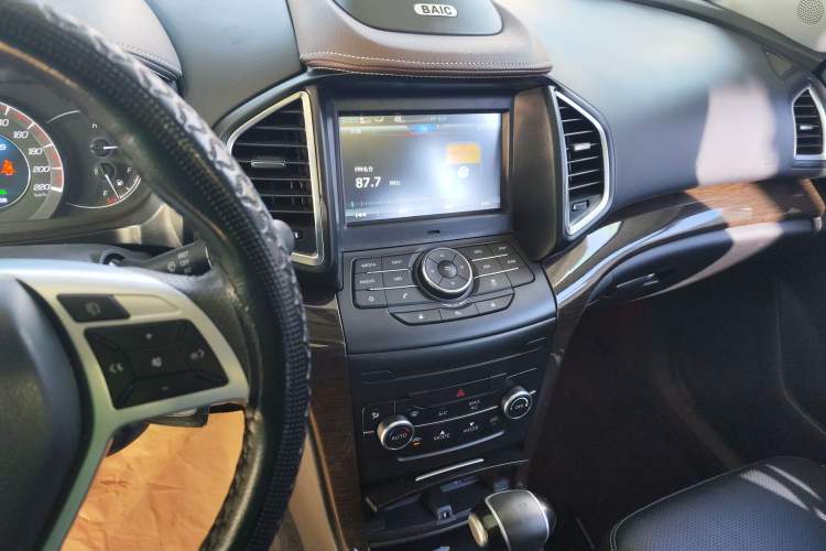 Used HYOSOW S6 2017 1.5T CVT Enjoyment Model Audio And AC Panel