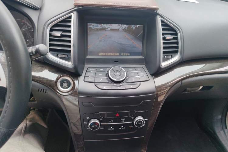Used HYOSOW S6 2017 1.5T CVT Enjoyment Model Audio And AC Panel
