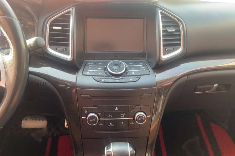Used HYOSOW S6 2017 1.5T CVT Enjoyment Model Audio And AC Panel
