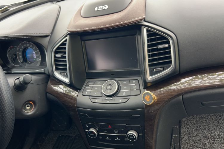 Used HYOSOW S6 2017 1.5T CVT Enjoyment Model Audio And AC Panel