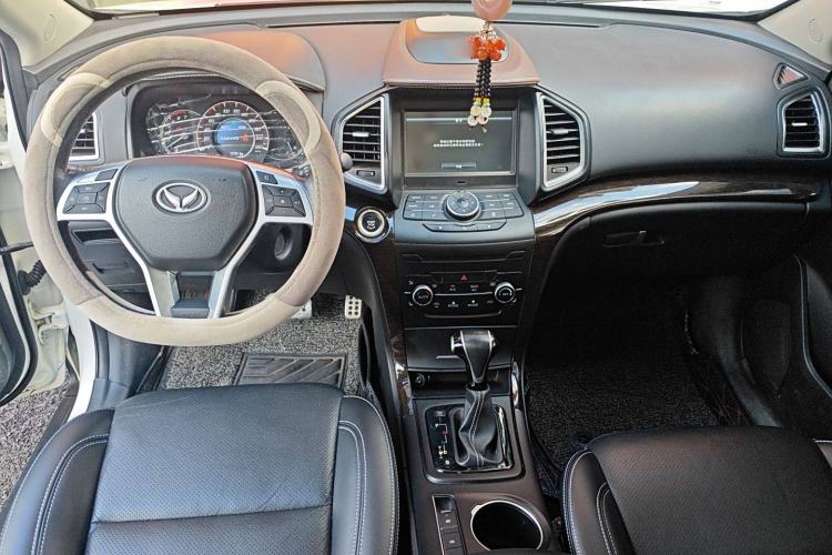 Used HYOSOW S6 2017 1.5T CVT Enjoyment Model Center Console