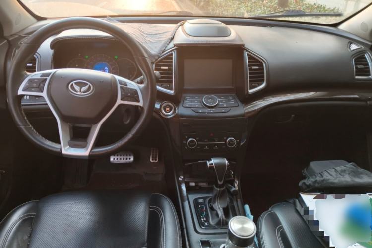 Used HYOSOW S6 2017 1.5T CVT Enjoyment Model Center Console