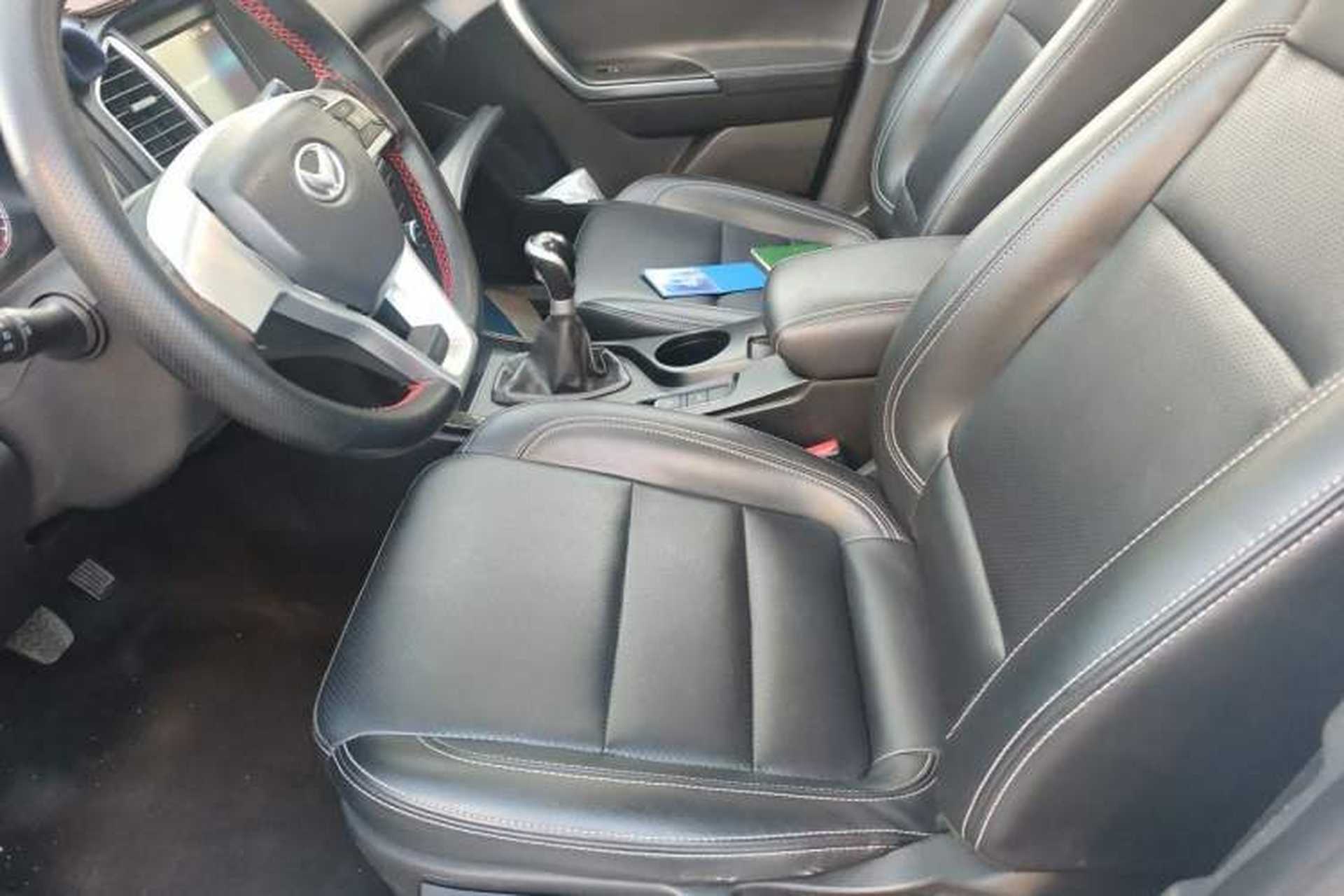 Used HYOSOW S6 2017 1.5T Manual Leading Model Driver Seat