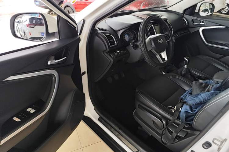 Used HYOSOW S6 2017 1.5T Manual Leading Model Driver Seat