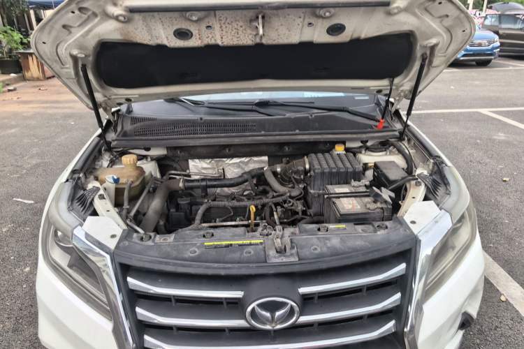 Used HYOSOW S6 2017 1.5T Manual Phantom Joy Model Engine Bay