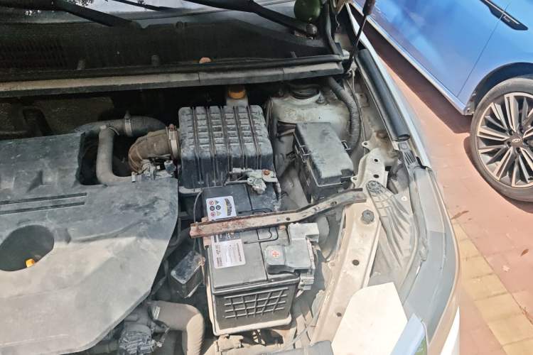Used HYOSOW S6 2017 1.5T Manual Smart Edition Engine Bay Left
