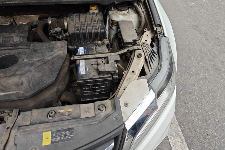 Used HYOSOW S6 2017 1.5T CVT Premium Edition Engine Bay Left