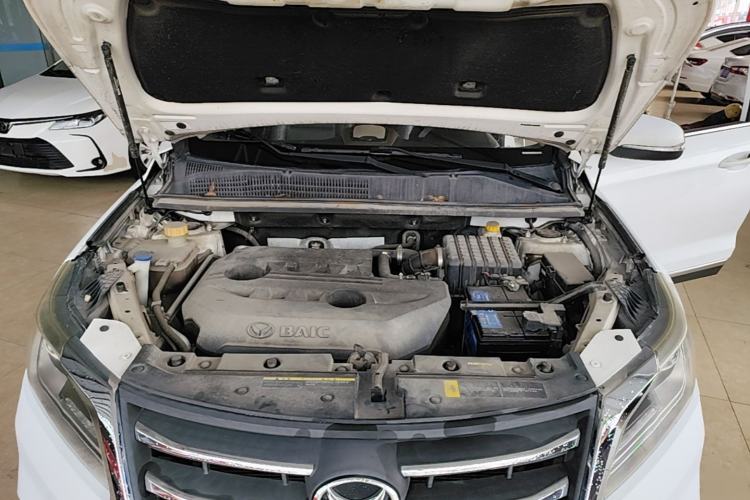 Used HYOSOW S6 2017 1.5T Manual Leading Model Engine Bay