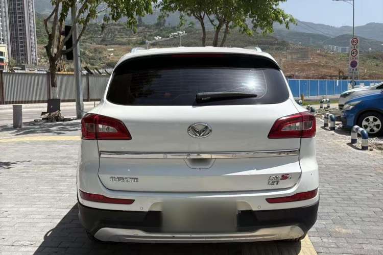 Used HYOSOW S6 2017 1.5T Manual Leading Model Exterior 3