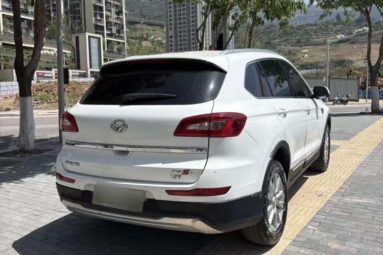 Used HYOSOW S6 2017 1.5T Manual Leading Model Exterior 4