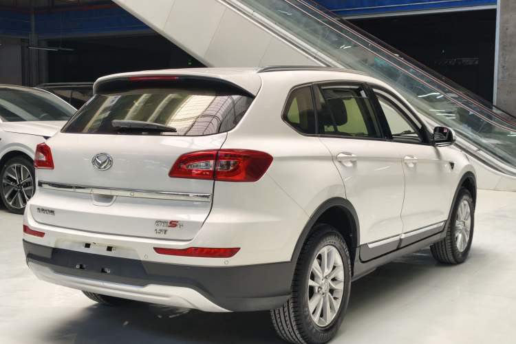 Used HYOSOW S6 2017 1.5T CVT Enjoyment Model Exterior 6