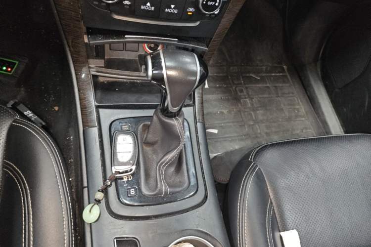 Used HYOSOW S6 2017 1.5T CVT Enjoyment Model Gear Lever