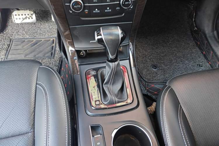 Used HYOSOW S6 2017 1.5T CVT Enjoyment Model Gear Lever