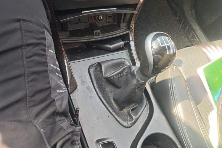 Used HYOSOW S6 2017 1.5T Manual Leading Model Gear Lever