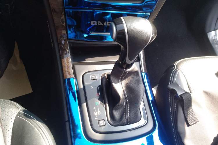 Used HYOSOW S6 2017 1.5T CVT Enjoyment Model Gear Lever