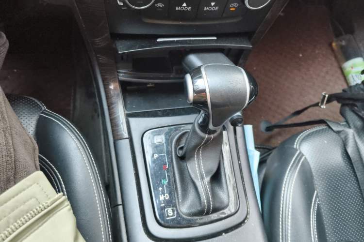 Used HYOSOW S6 2017 1.5T CVT Enjoyment Model Gear Lever