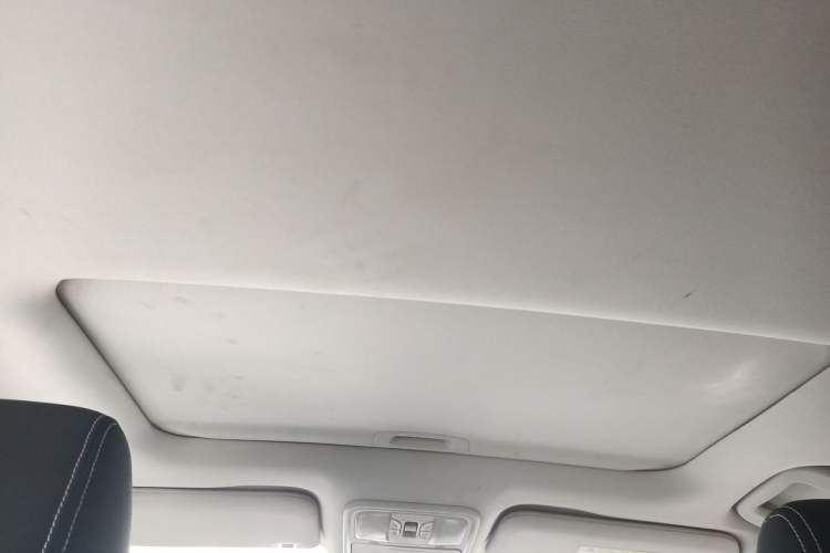Used HYOSOW S6 2017 1.5T CVT Enjoy Edition Headliner