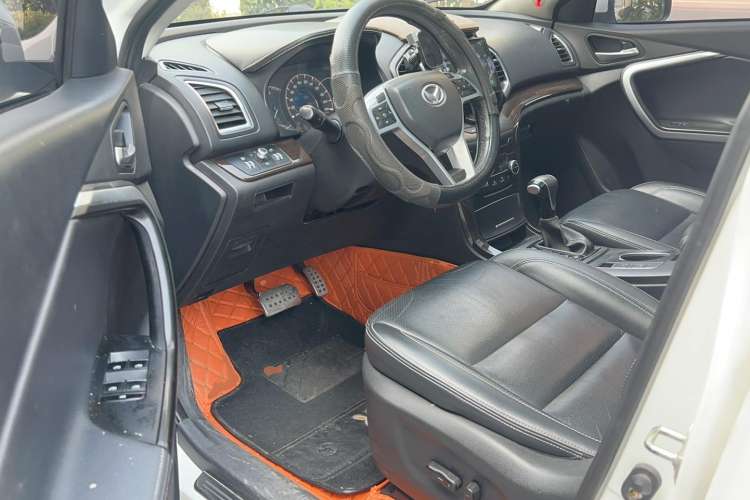 Used HYOSOW S6 2017 1.5T CVT Enjoyment Model Interior 2