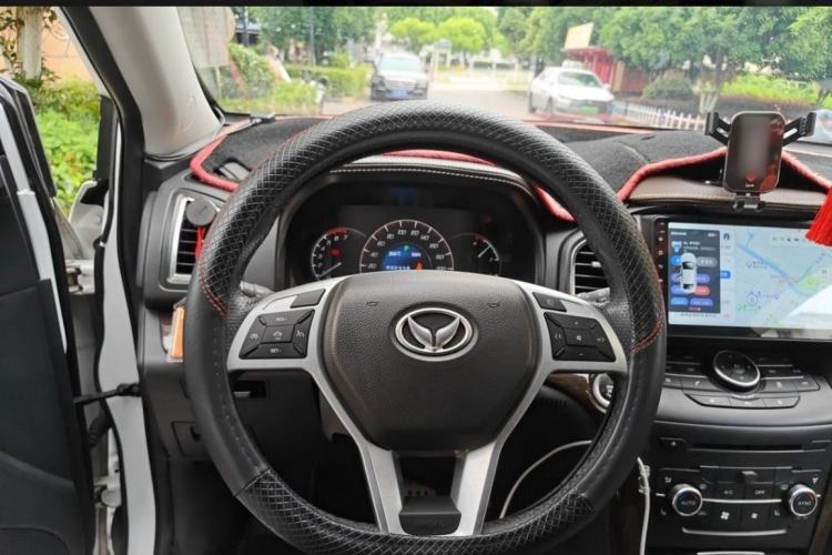 Used HYOSOW S6 2017 1.5T CVT Premium Edition Interior 2