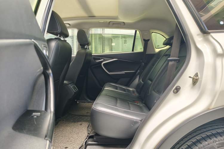 Used HYOSOW S6 2017 1.5T CVT Enjoyment Model Interior 4