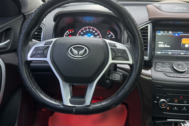 Used HYOSOW S6 2017 1.5T CVT Enjoyment Model Interior 4
