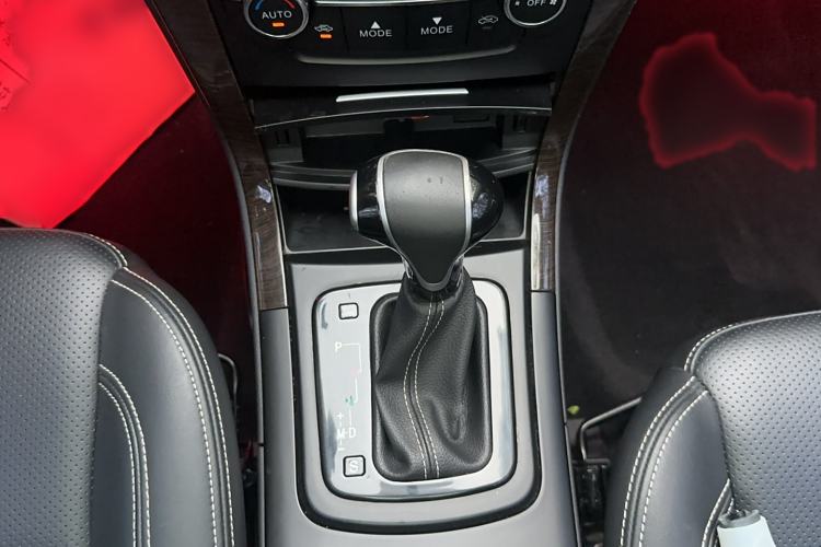 Used HYOSOW S6 2017 1.5T CVT Enjoyment Model Interior 6