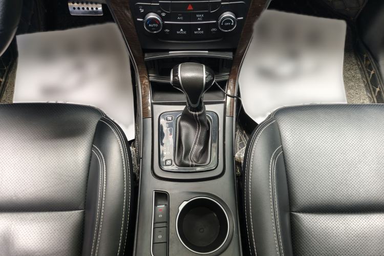 Used HYOSOW S6 2017 1.5T CVT Enjoyment Model Interior 9