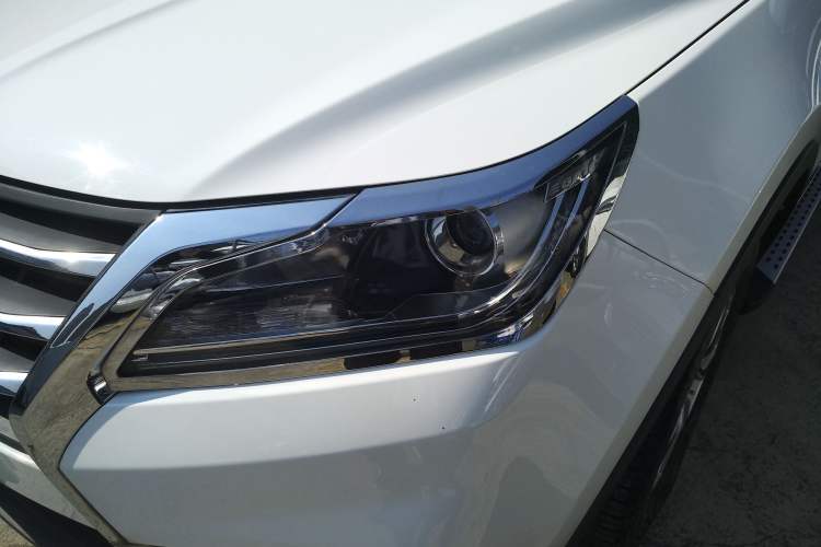 Used HYOSOW S6 2017 1.5T CVT Enjoyment Model Left Front Headlight