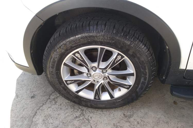 Used HYOSOW S6 2017 1.5T CVT Enjoyment Model Left Front Wheel Hub