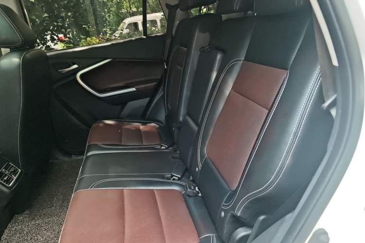 Used HYOSOW S6 2017 1.5T Manual Smart Edition Left Rear Seat