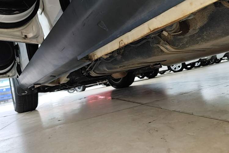 Used HYOSOW S6 2017 1.5T Manual Leading Model Left Side Sill