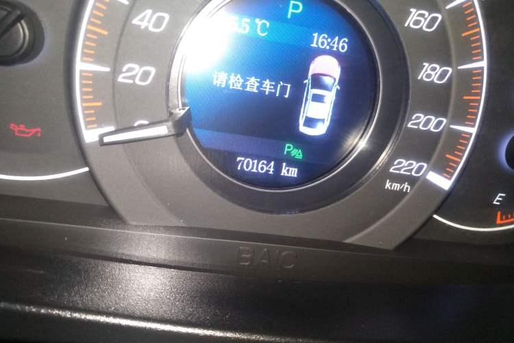 Used HYOSOW S6 2017 1.5T CVT Enjoy Edition Odometer Close Up
