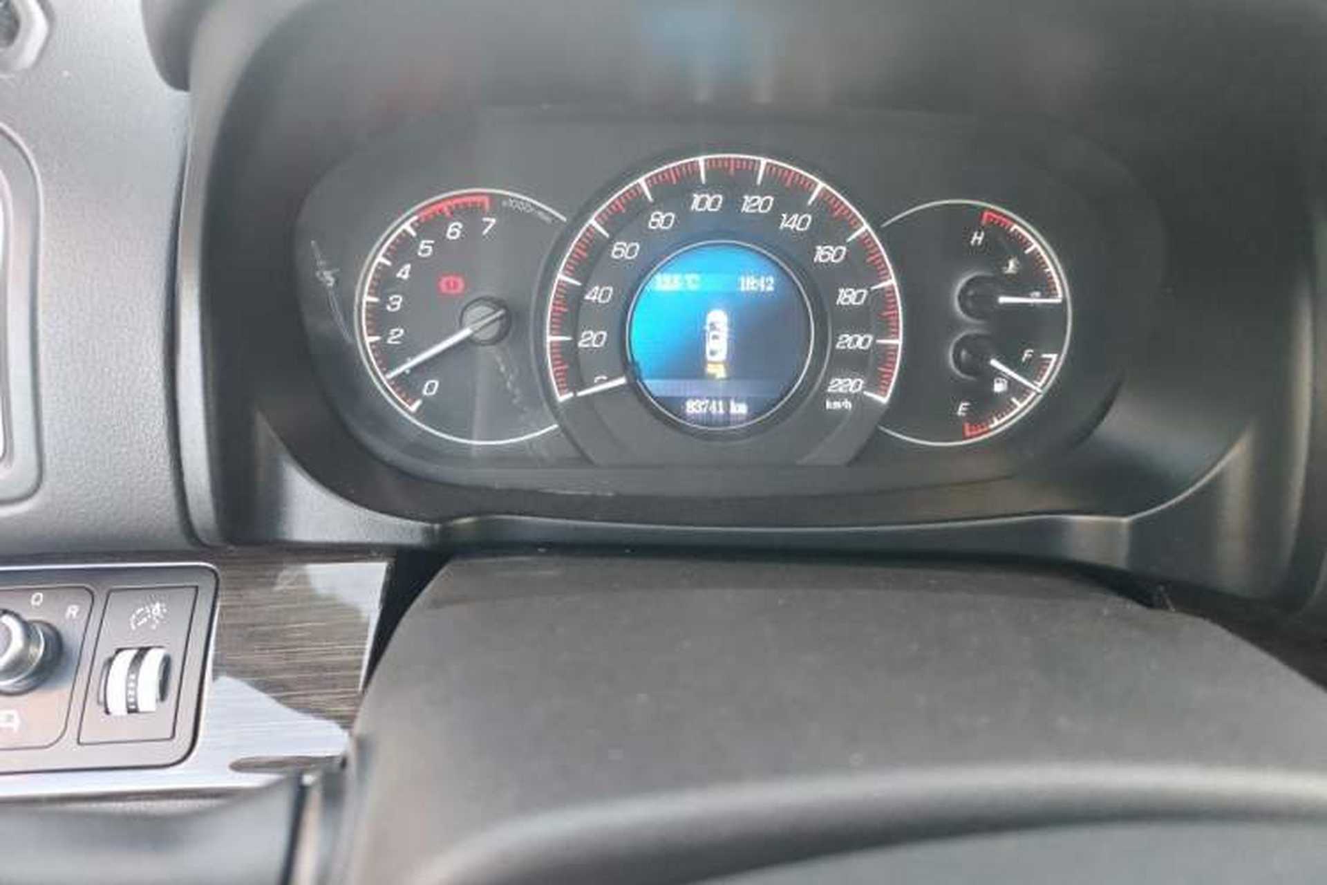 Used HYOSOW S6 2017 1.5T Manual Leading Model Odometer Close Up