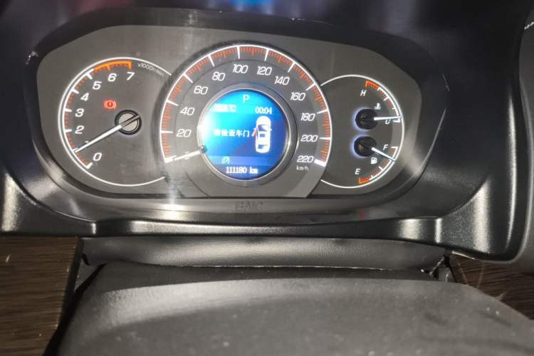 Used HYOSOW S6 2017 1.5T CVT Premium Edition Odometer Close Up