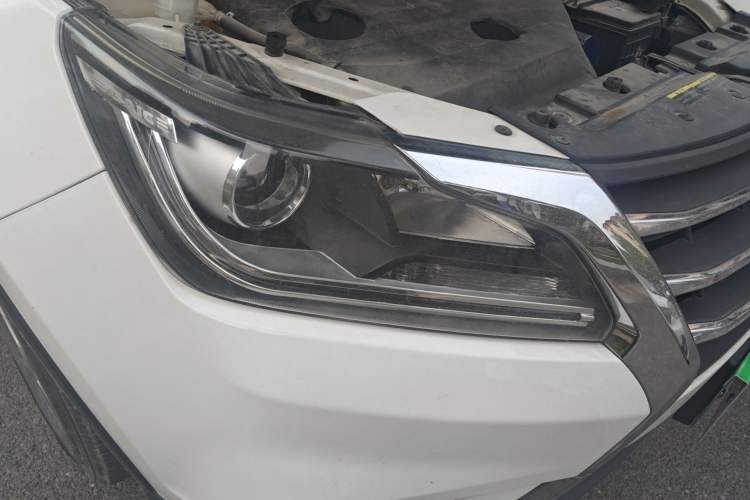 Used HYOSOW S6 2017 1.5T CVT Enjoyment Model Right Front Headlight