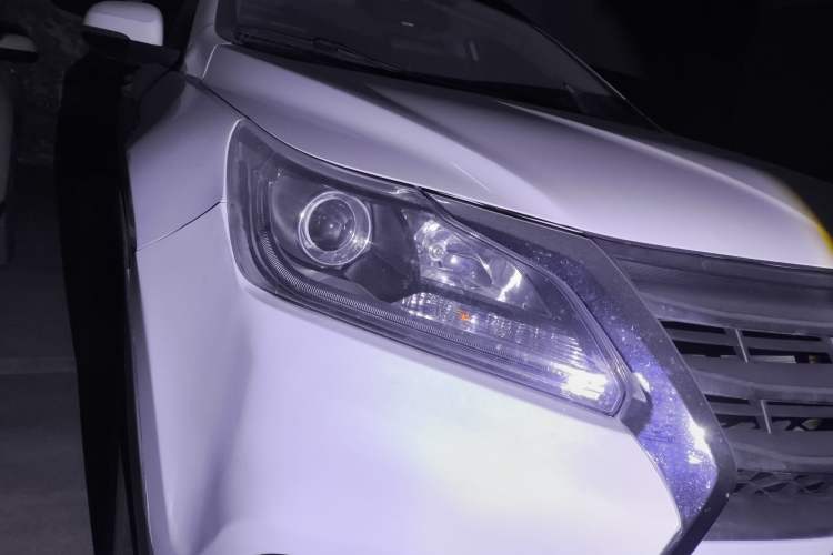 Used HYOSOW S6 2017 1.5T CVT Enjoy Edition Right Front Headlight