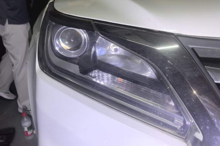 Used HYOSOW S6 2017 1.5T CVT Enjoyment Model Right Front Headlight