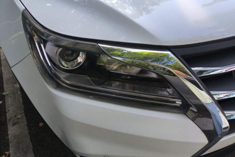 Used HYOSOW S6 2017 1.5T CVT Premium Edition Right Front Headlight