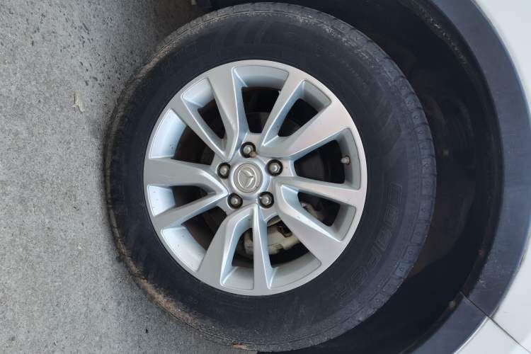 Used HYOSOW S6 2017 1.5T CVT Premium Edition Right Front Wheel Hub